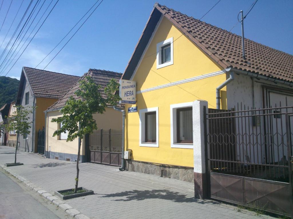Pensiunea Hera Сигишоара Экстерьер фото